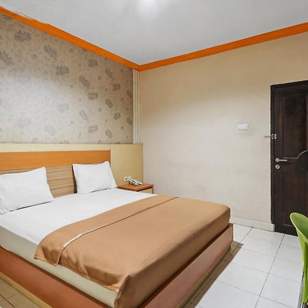 Collection O 93163 Hotel Grand Kartika Parepare Eksteriør billede