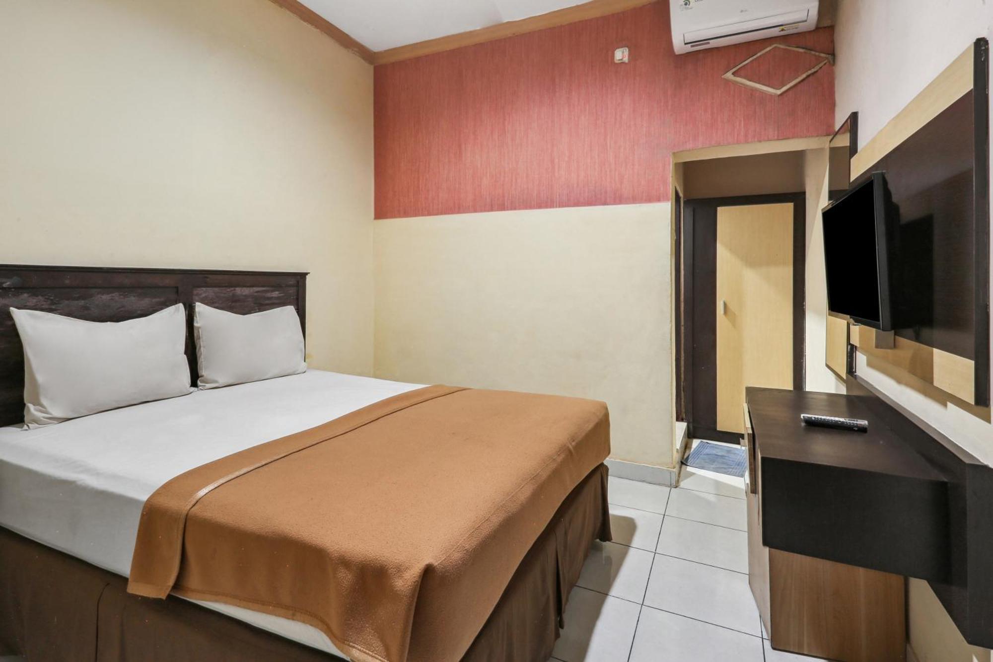 Collection O 93163 Hotel Grand Kartika Parepare Eksteriør billede