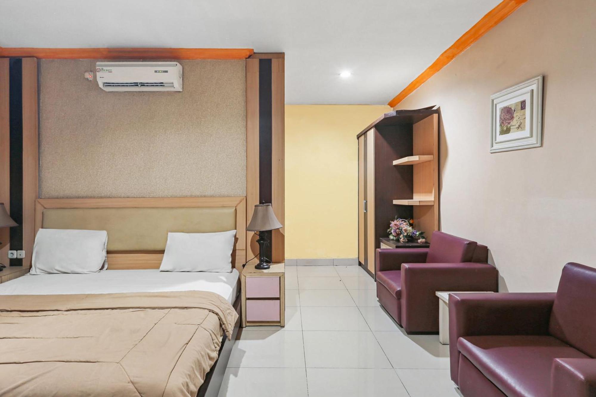 Collection O 93163 Hotel Grand Kartika Parepare Eksteriør billede