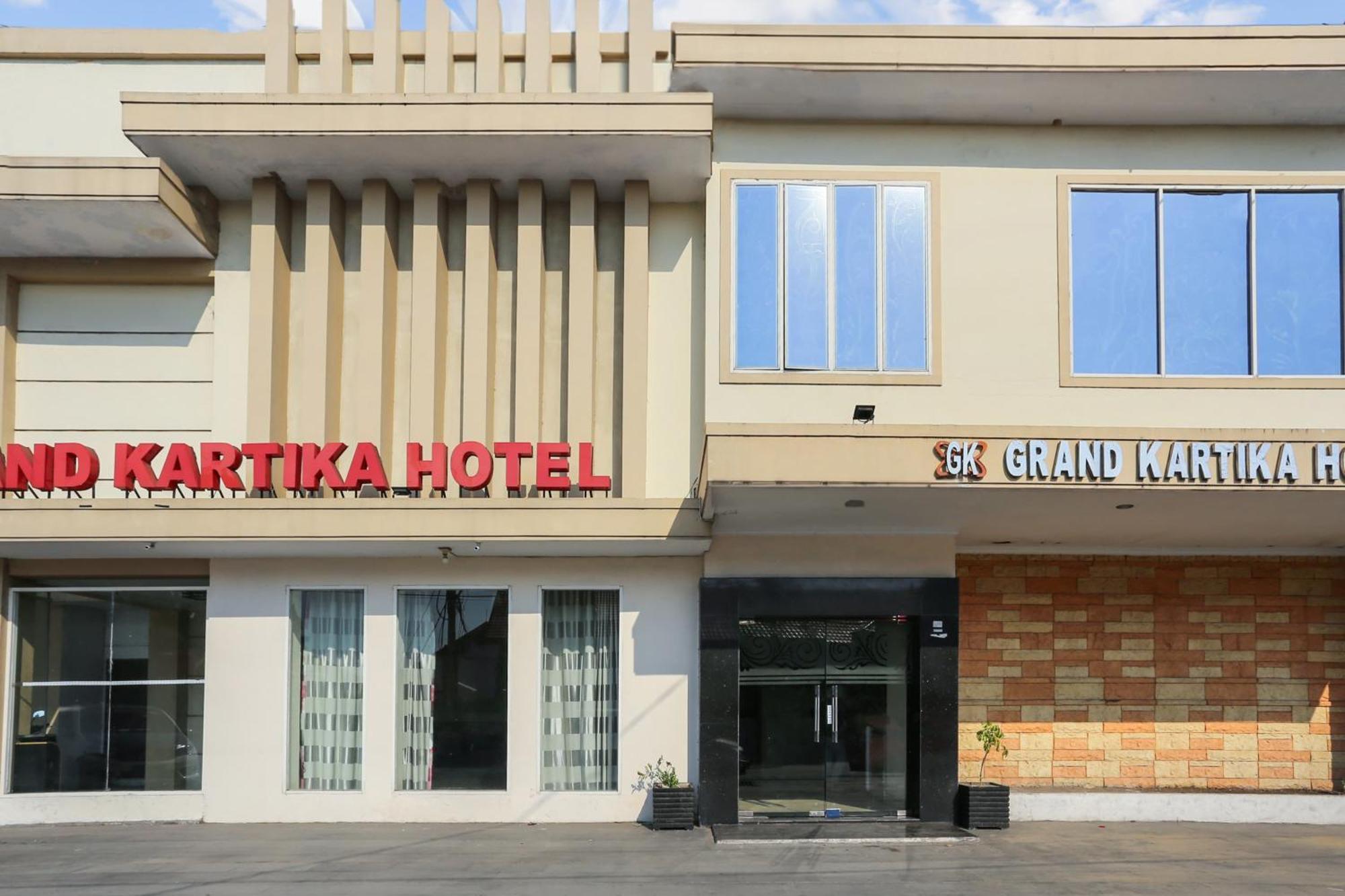 Collection O 93163 Hotel Grand Kartika Parepare Eksteriør billede